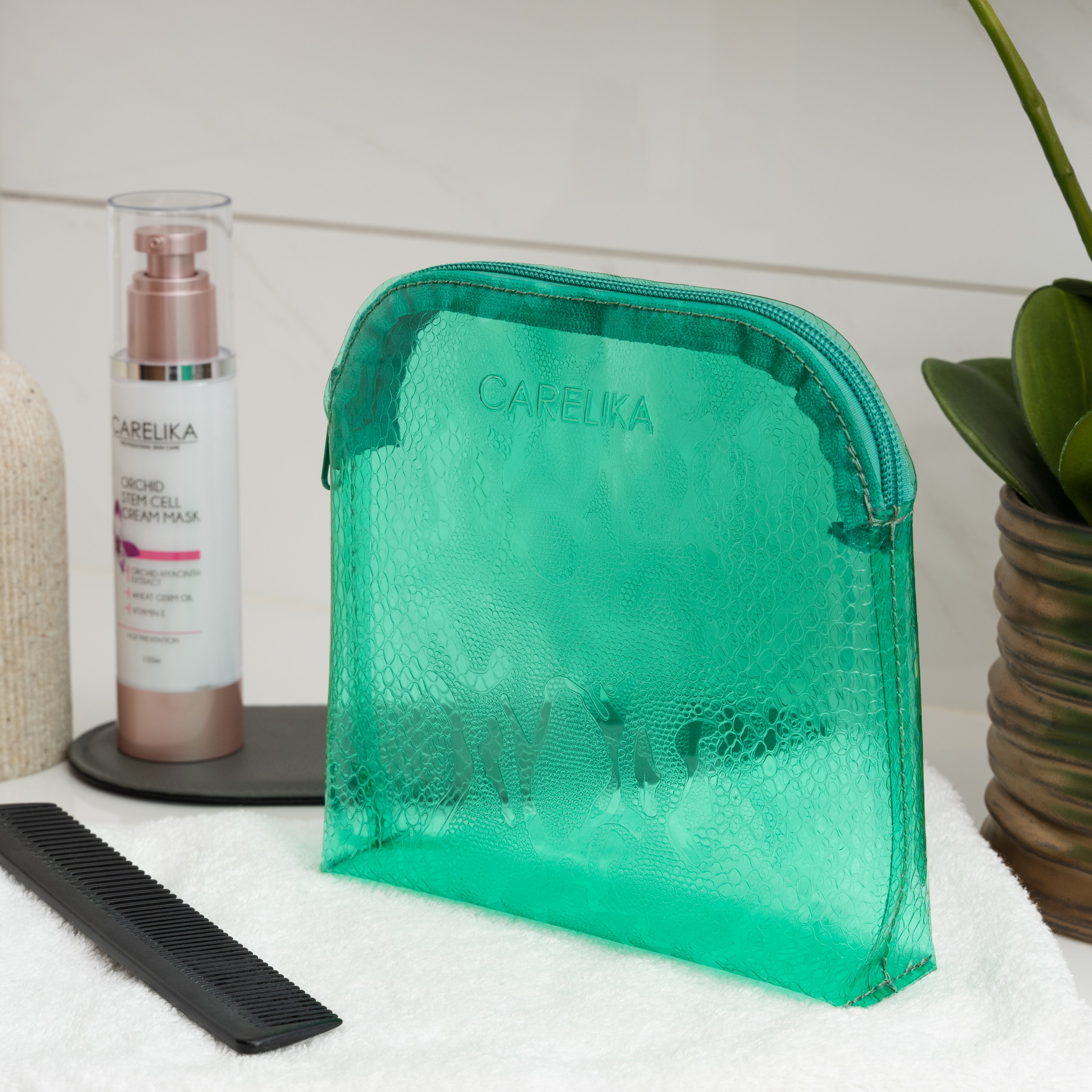 Carelika Green Cosmetic Bag
